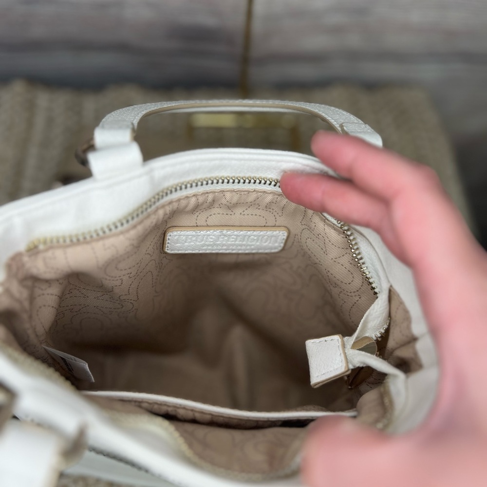 True Religion White crossbody bag - Picture 2 of 5